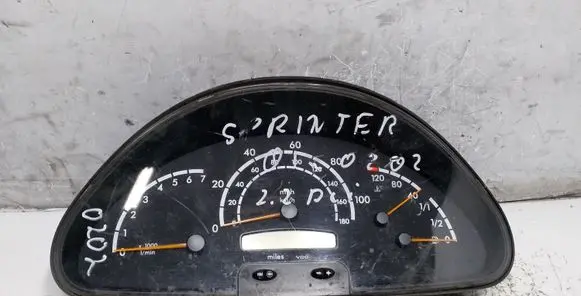 Mercedes-Benz Sprinter W901 W902 W903 W904 Speedometer (instrument cluster) A0014468721 88311295 87001376
