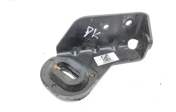 Alfa Romeo Stelvio Radiator mount bracket 00505406010
