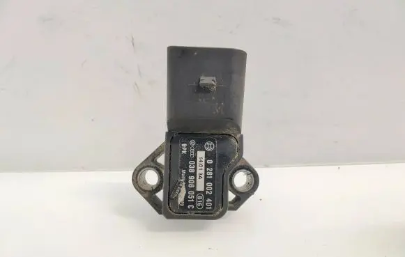 Audi A4 S4 B6 8E 8H Air pressure sensor 038906051C 0281002401