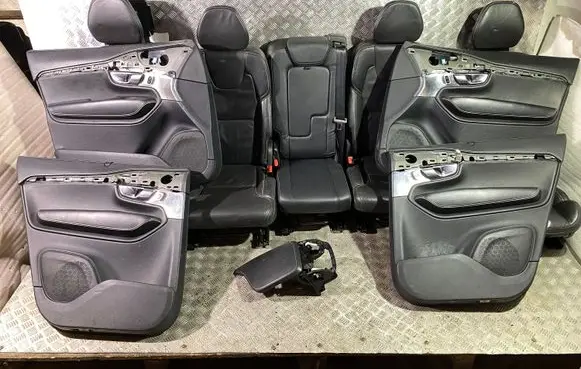 Seat set