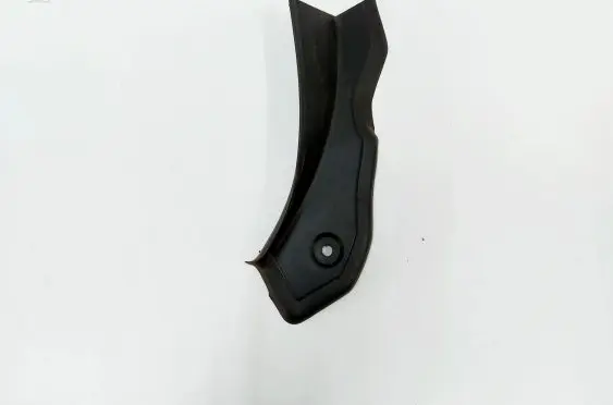 BMW 2 F44 Rear/tail light trim molding 7494417