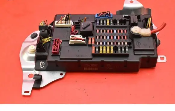 Mini One - Cooper R50 - 53 Fuse box set 3448964-01