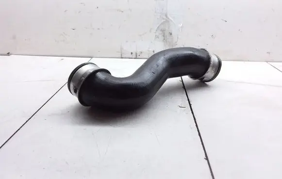 Intercooler hose/pipe