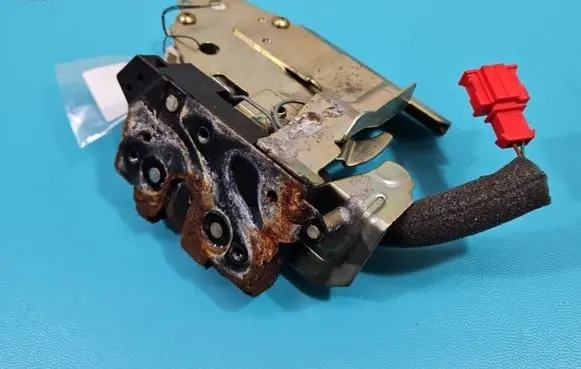Volkswagen Sharan Tailgate/trunk/boot lock/catch/latch YM21-431C50-DG IMPRK1399895