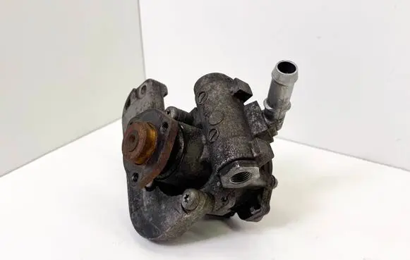 BMW 3 E92 E93 Power steering pump 7810898 46000 69390210