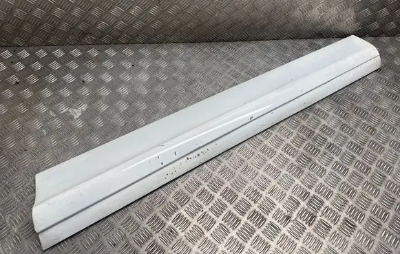 Audi Q7 4L Front door trim (molding) 4L0853960