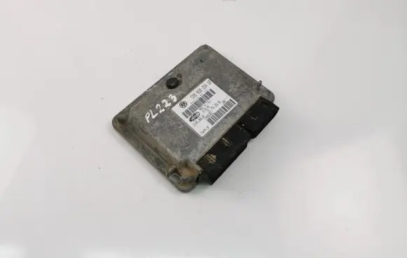 Volkswagen Polo IV 9N3 Engine control unit/module 036906034GP