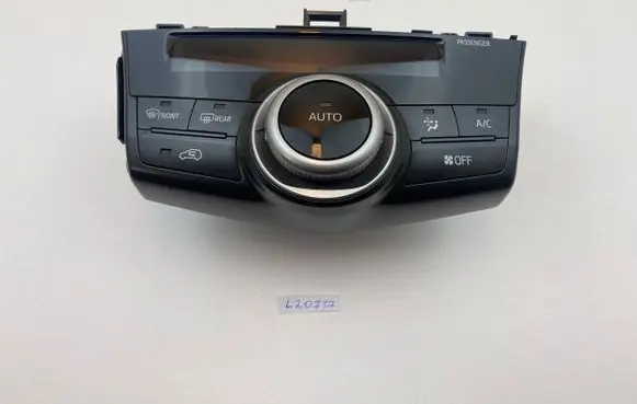 Toyota Prius+ (ZVW40) Climate control unit 5590047151 2370006632