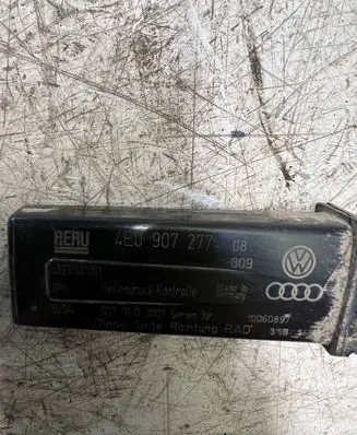 Audi A8 S8 D3 4E Tire pressure sensor 4e0907277 1000038200