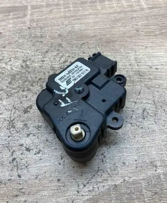 Volkswagen Sharan Air flap motor/actuator 5M2H19E634BA 7M3907511H