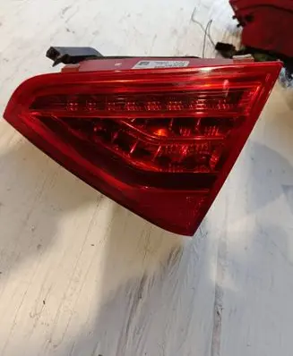 Audi A5 8T 8F Tailgate rear/tail lights 8T0945094C