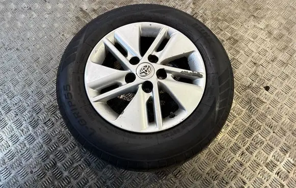 Toyota Auris E180 R15 alloy rim 