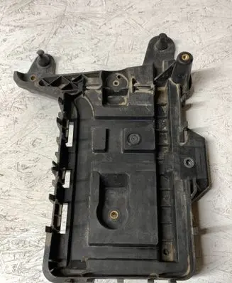 Skoda Octavia Mk2 (1Z) Battery bracket 1K0915333
