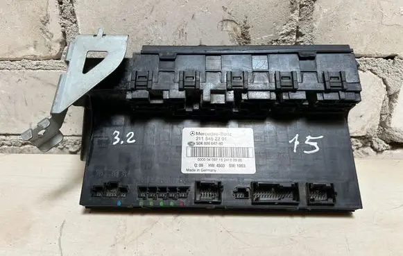 Mercedes-Benz E W211 Comfort/convenience module 2115452201