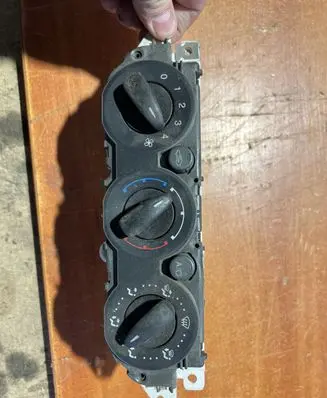 Ford Focus Climate control unit 3M5T19980AD