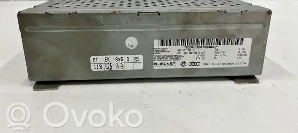 Audi A8 S8 D3 4E Radio/CD/DVD/GPS head unit 4e0035541