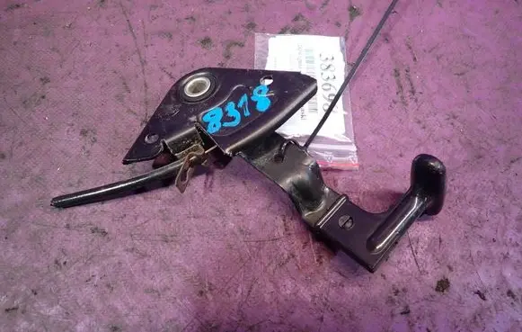 Audi A4 S4 B5 8D Engine bonnet/hood lock release cable