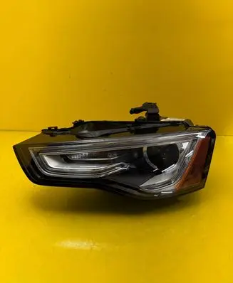 Audi A5 8T 8F Headlight/headlamp 8T0941005E
