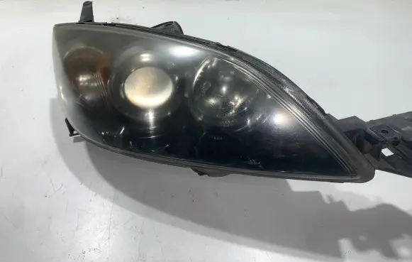 Mazda 3 I Headlight/headlamp P2951