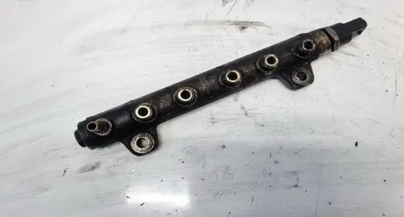 Renault Laguna II Fuel main line pipe 8200347593 0445214042