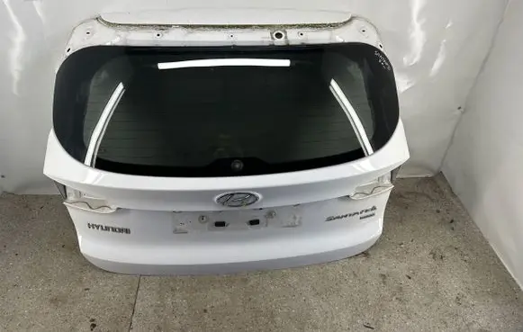 Hyundai Santa Fe Tailgate/trunk/boot lid 