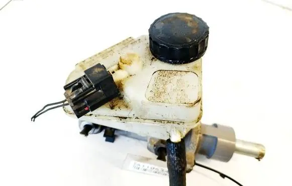 Jaguar X-Type Brake fluid reservoir 