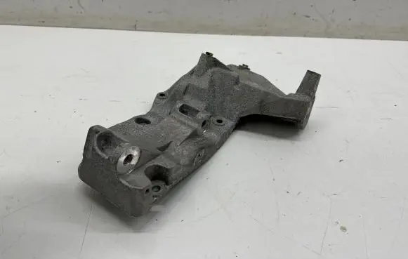 Mini Cooper Countryman F60 Generator/alternator bracket 8620708