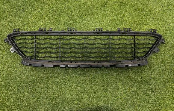 BMW 1 F20 F21 Front bumper lower grill 51118060284