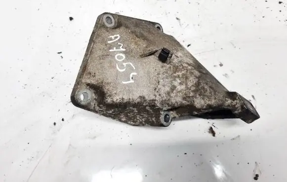Audi A6 S6 C5 4B Engine mounting bracket 4B0199307C
