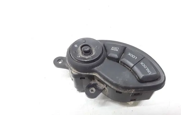 Hyundai Santa Fe Wing mirror switch 9353026000