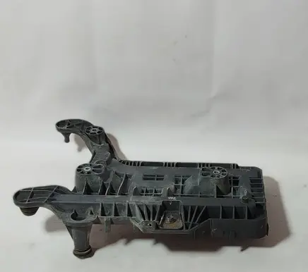 Volkswagen Jetta V Battery tray 1K0915333C