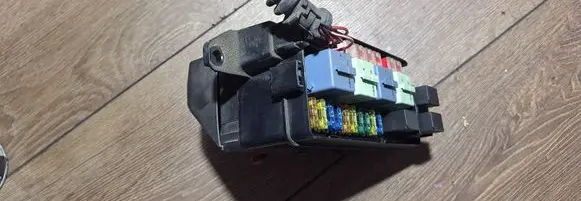 Mini Cooper Hatch Hardtop Fuse module 690660405