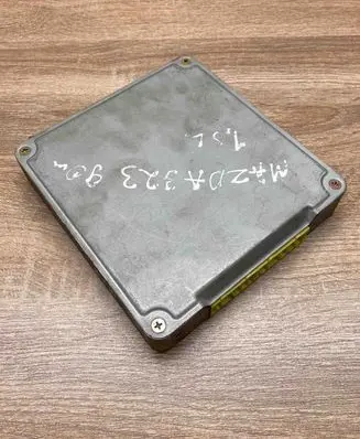 Mazda 323 F Engine control unit/module ECU B61K18881C C797002353