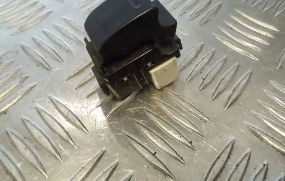 Toyota Prius (XW20) Electric window control switch