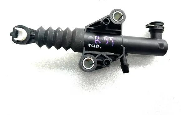 Renault Trafic III (X82) Clutch master cylinder 306105588R 93462532