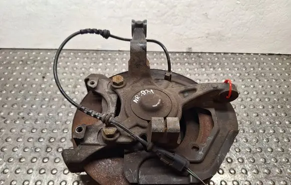 Renault Twingo III Front wheel hub spindle knuckle 86990925 400157575R
