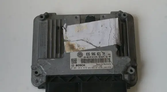 Volkswagen Golf V Engine control unit/module 03G906021TM 0281014679