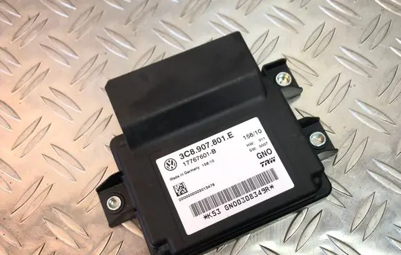 Volkswagen PASSAT B6 Hand brake control module 3C8907801E