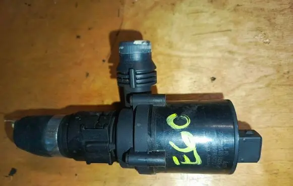 BMW 5 E60 E61 Electric auxiliary coolant/water pump 10378515 70207801 6917700