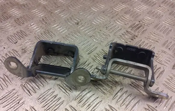 Nissan Micra K14 Loading door hinge set 