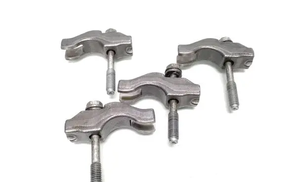 Opel Astra J Fuel Injector clamp holder 