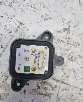 Peugeot 3008 II Xenon control unit/module 90093983