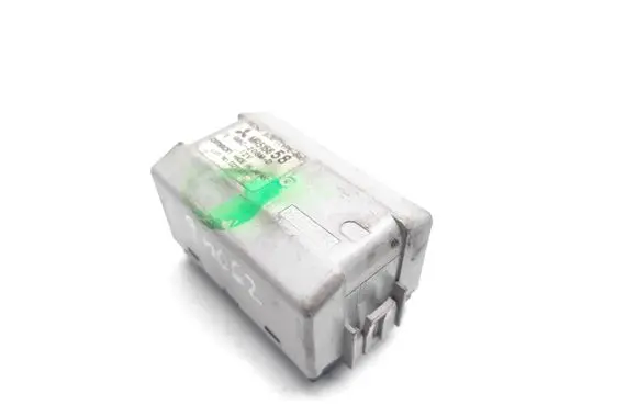 Mitsubishi Pajero Central body control module MR515658 G8C208MD