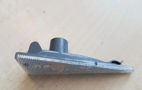Renault Scenic II - Grand scenic II Front fender indicator light 8200027150