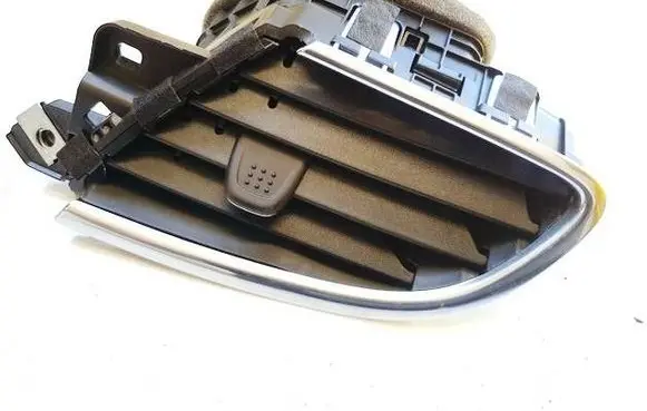 Opel Mokka X Dashboard side air vent grill/cover trim 42524489