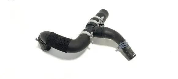 Engine coolant pipe/hose