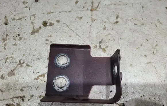 Jaguar F-Pace Fender mounting bracket HK8316151AB