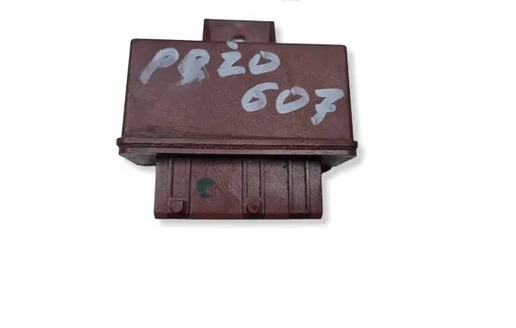 Peugeot 607 Fuel pump relay 9629945980