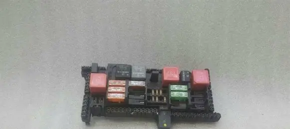 Mercedes-Benz S W222 Relay mounting block A2229061201