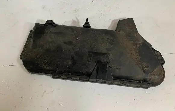 Mercedes-Benz E W211 Fuse box cover A2115400482 2115400482